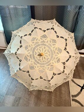 Cream Cotton Lace Parasol